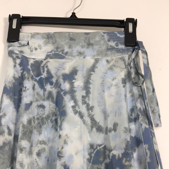 The Westside silk wrap maxi skirt - Picture 3 of 8